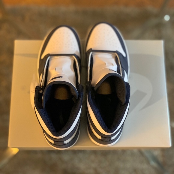 Jordan 1 Midnight Navy - Picture 6 of 9